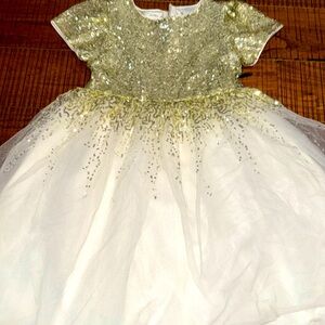 Beautiful little girls dress size 4 by Miss